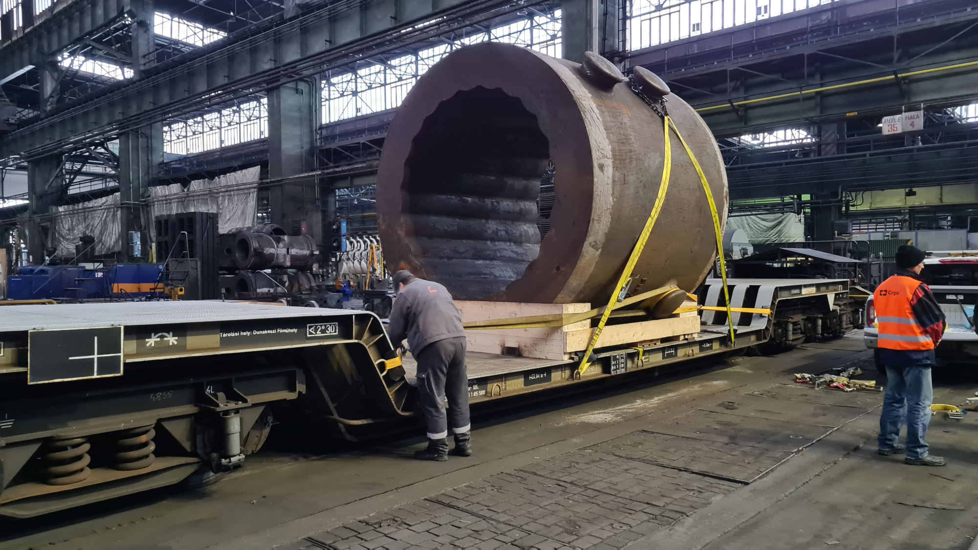 LIBERTY Ostrava creates giant ingot mould for Italy